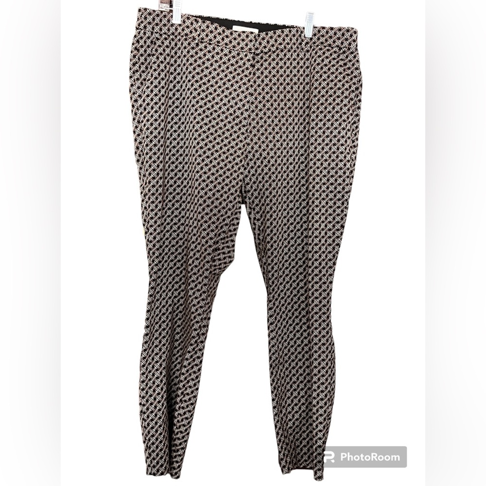 H&M Black and Cream Geometric Slim Leggings